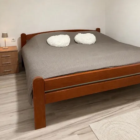Domacinstvo Kondic Апартаменты